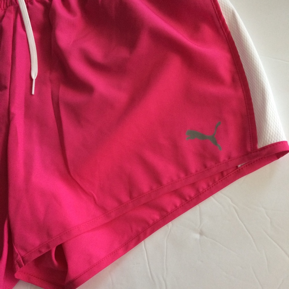 Puma hot pink workout shorts - Picture 3 of 7